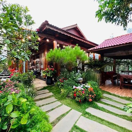 Vuon Tra Homestay Mang Den Kon Von Kla ภายนอก รูปภาพ